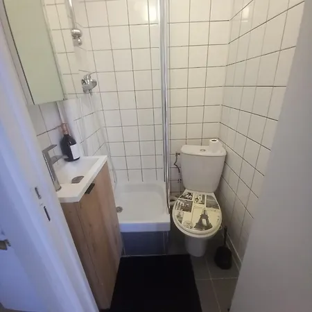 Appartement Mini Cosy Et Lumineux A Montmartre Parijs